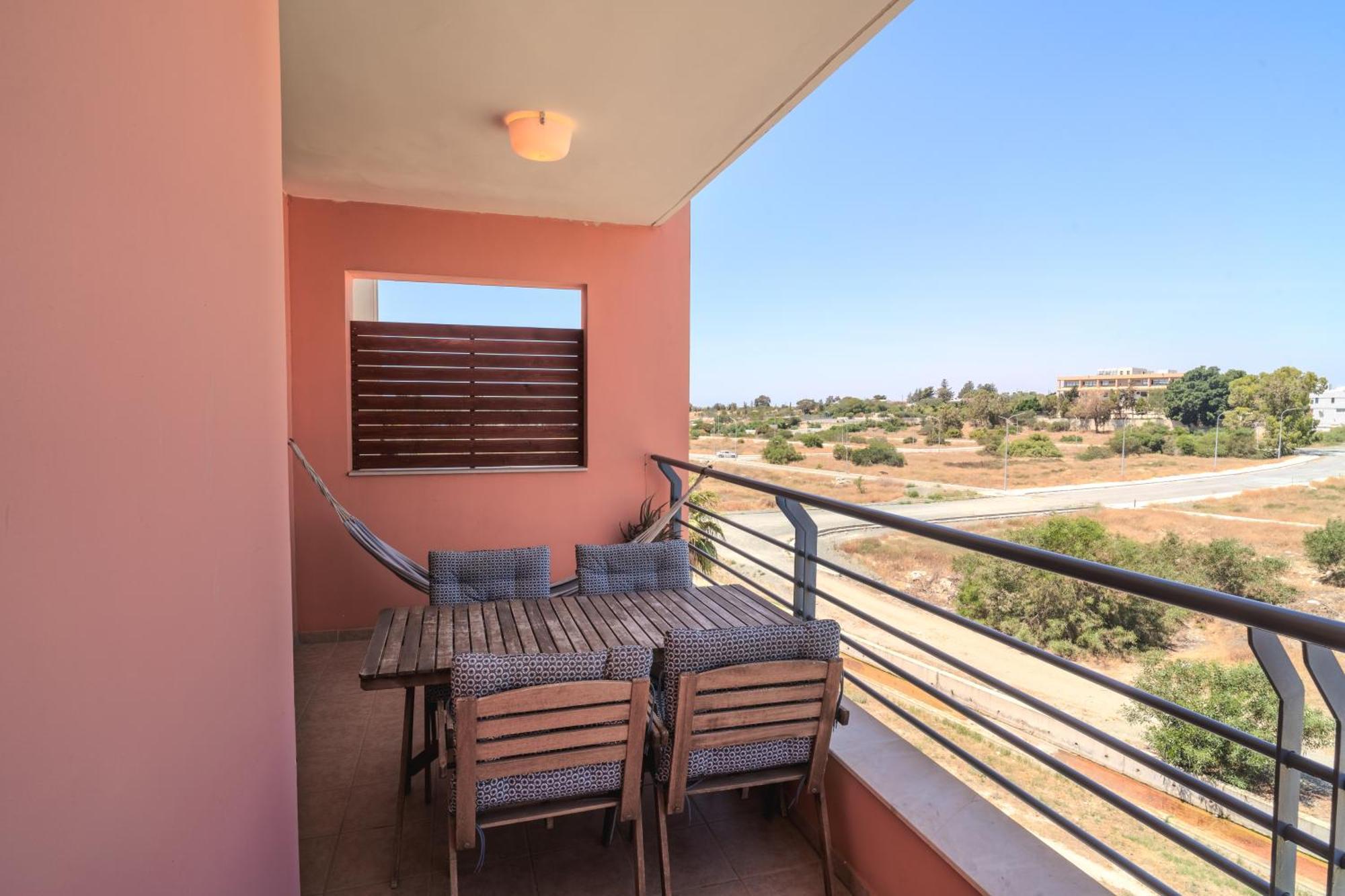 Isabella One Bedroom Larnaca Esterno foto